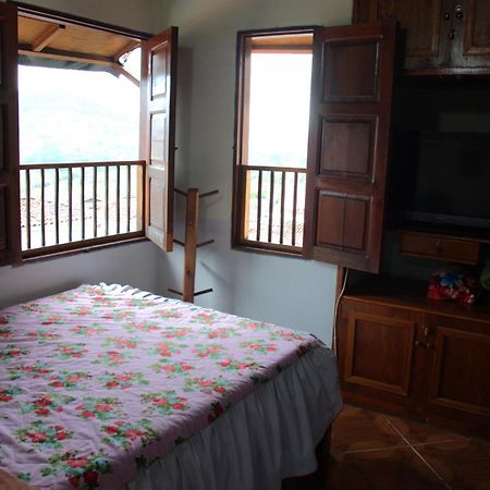 Hotel Atenas Jerico Bagian luar foto