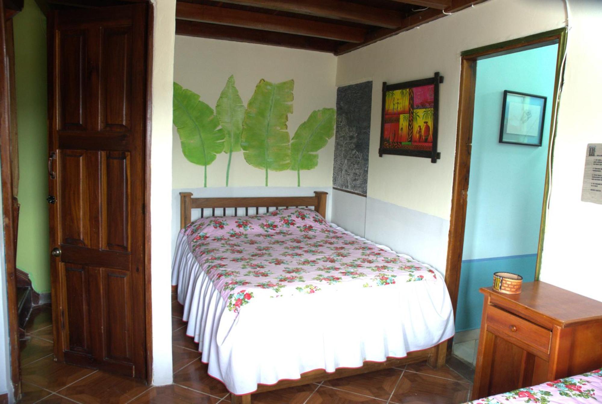 Hotel Atenas Jerico Bagian luar foto