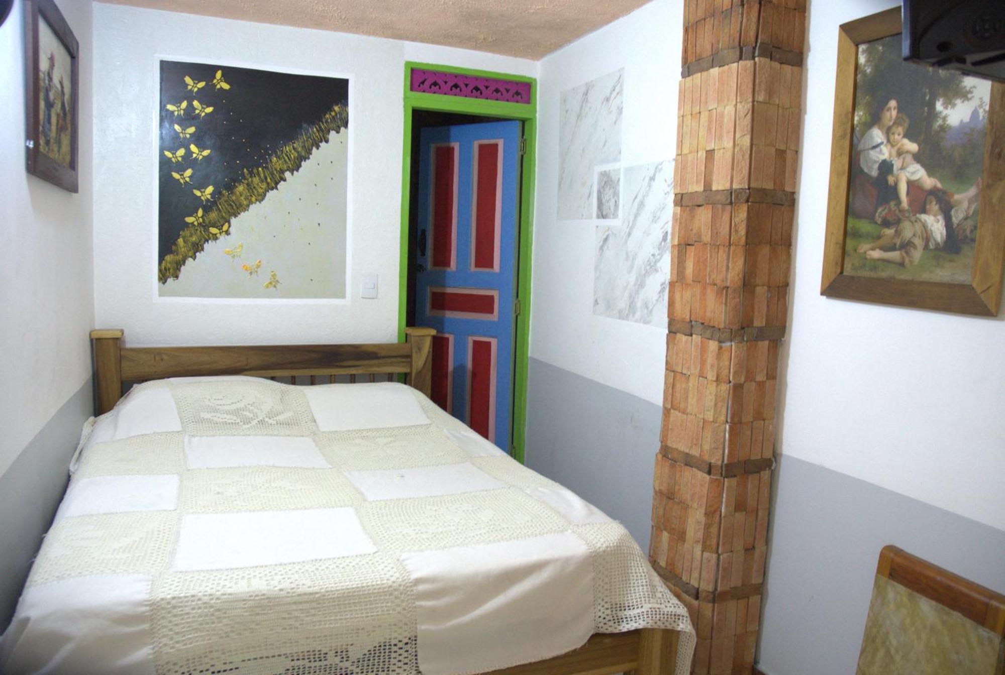 Hotel Atenas Jerico Bagian luar foto