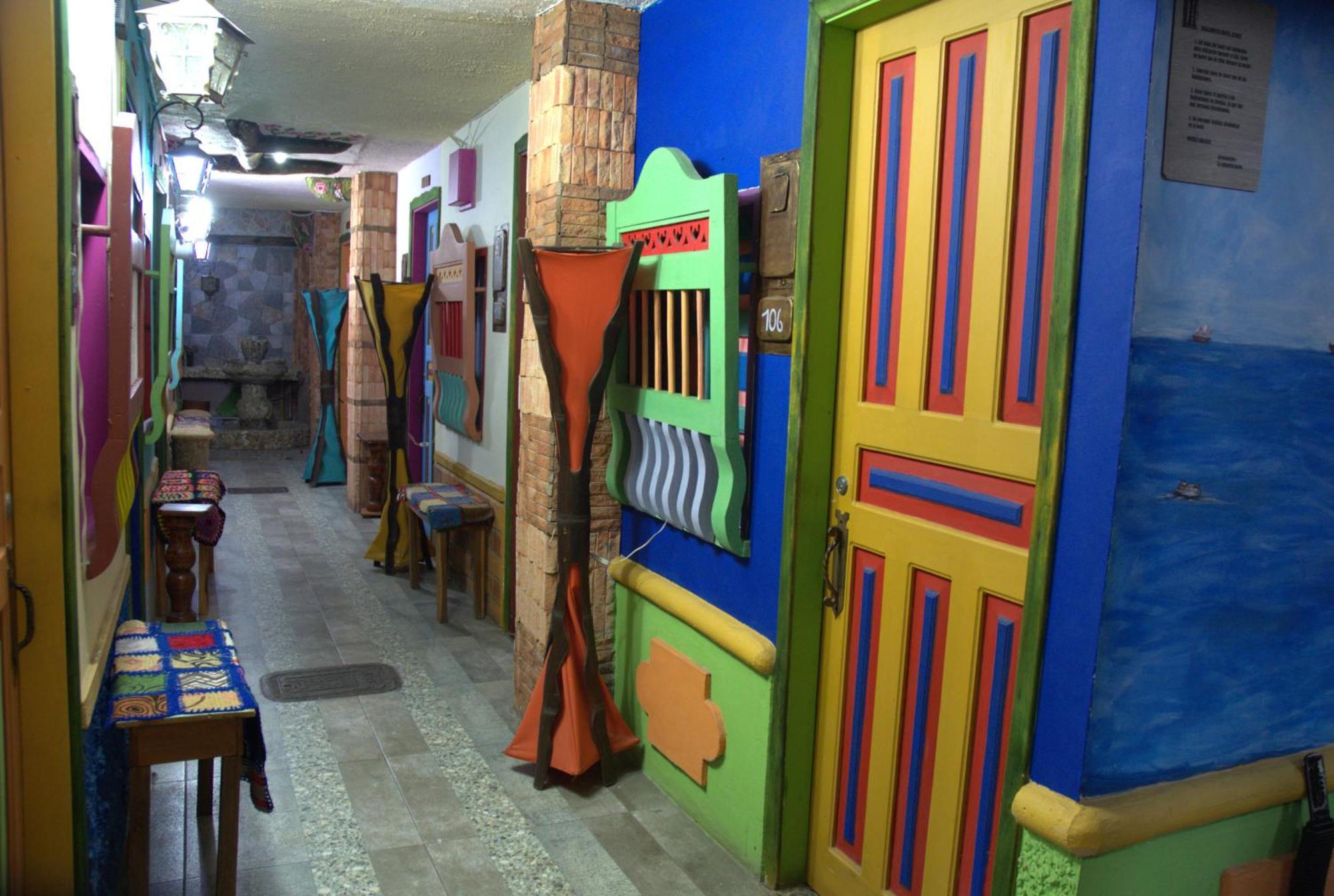 Hotel Atenas Jerico Bagian luar foto