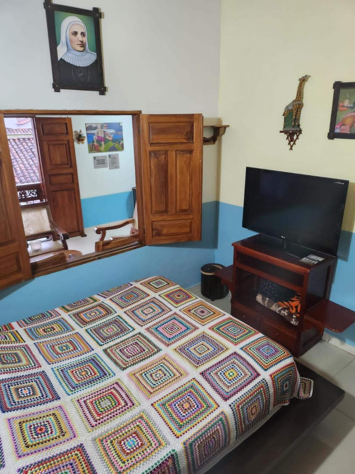 Hotel Atenas Jerico Bagian luar foto