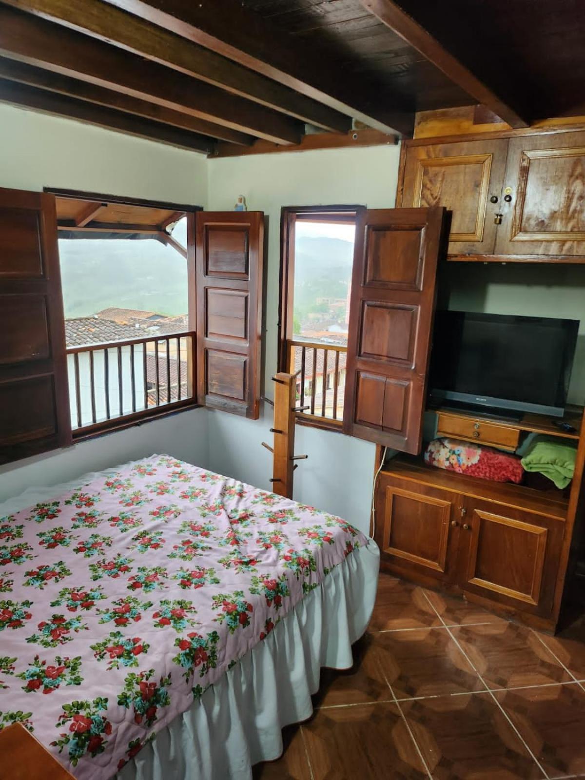 Hotel Atenas Jerico Bagian luar foto