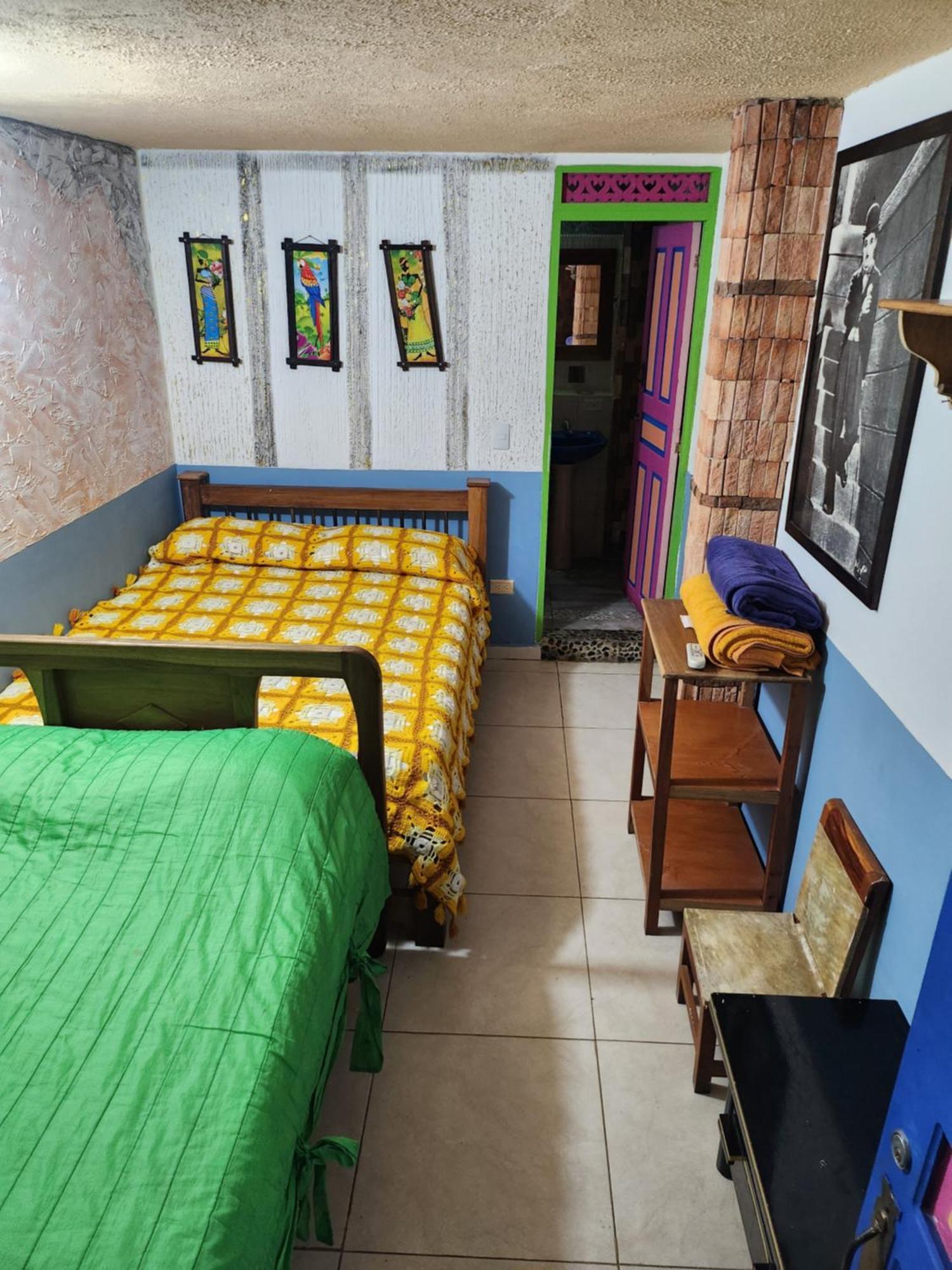 Hotel Atenas Jerico Bagian luar foto