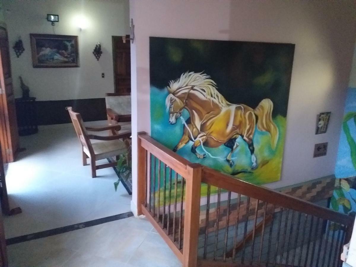 Hotel Atenas Jerico Bagian luar foto